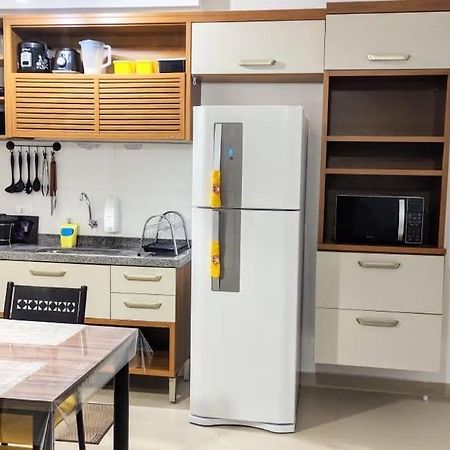 Apto Centro Ubatuba Com Varanda Gourmet, Suite E Piscina Екстериор снимка